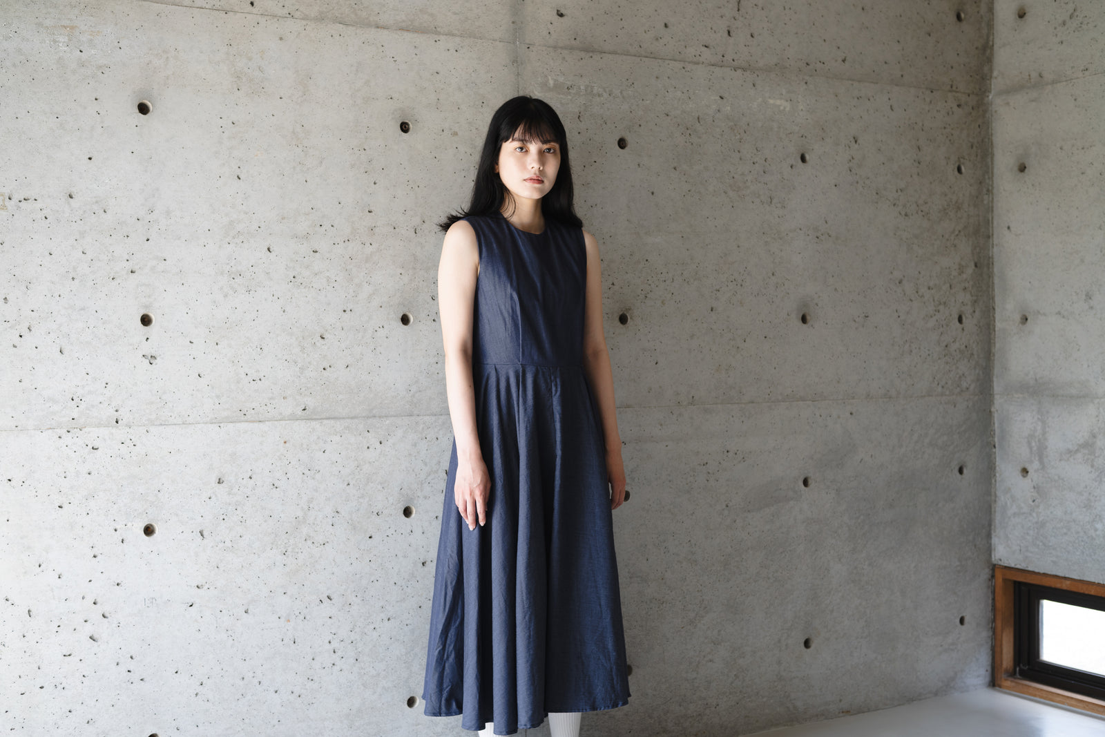 テンセルデニムワンピース − Minamo (ノースリーブ) – ITONAMI